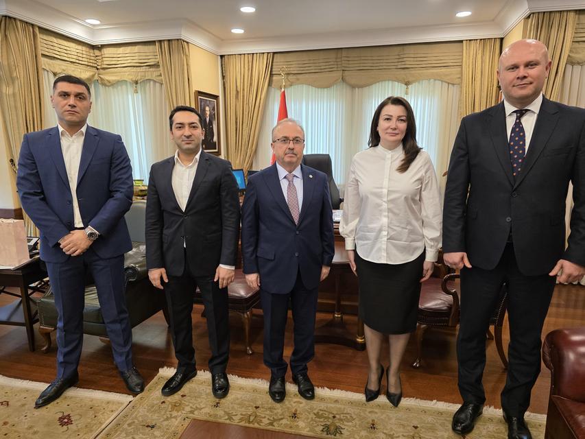 Dünya Alpagut Federasyonu’ndan Türkiye Büyükelçiliğine Resmi Ziyaret