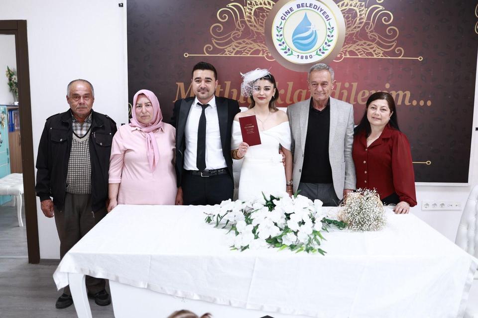 Başkan Akar’ın mutlu günü