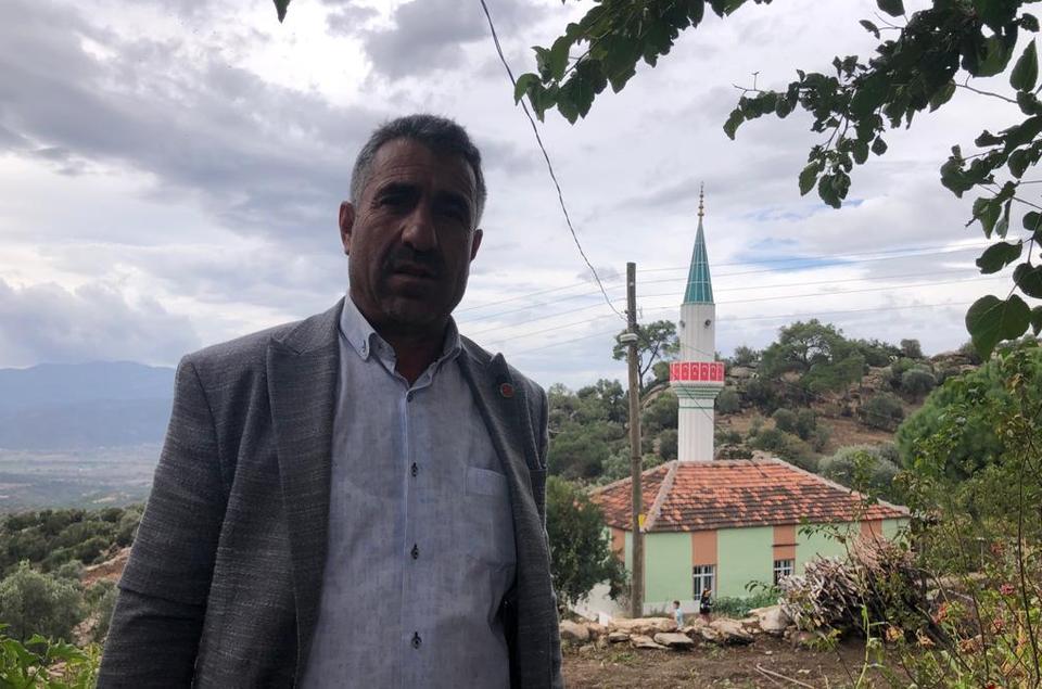 Tatarmemişler Mahallesi Muhtarı Mustafa Çelik