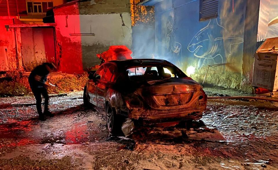 Çine'de yanan lüks otomobil kundaklandı mı?