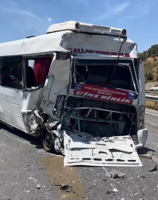 Çine Birlik minibüsü kaza yaptı: 15 yaralı