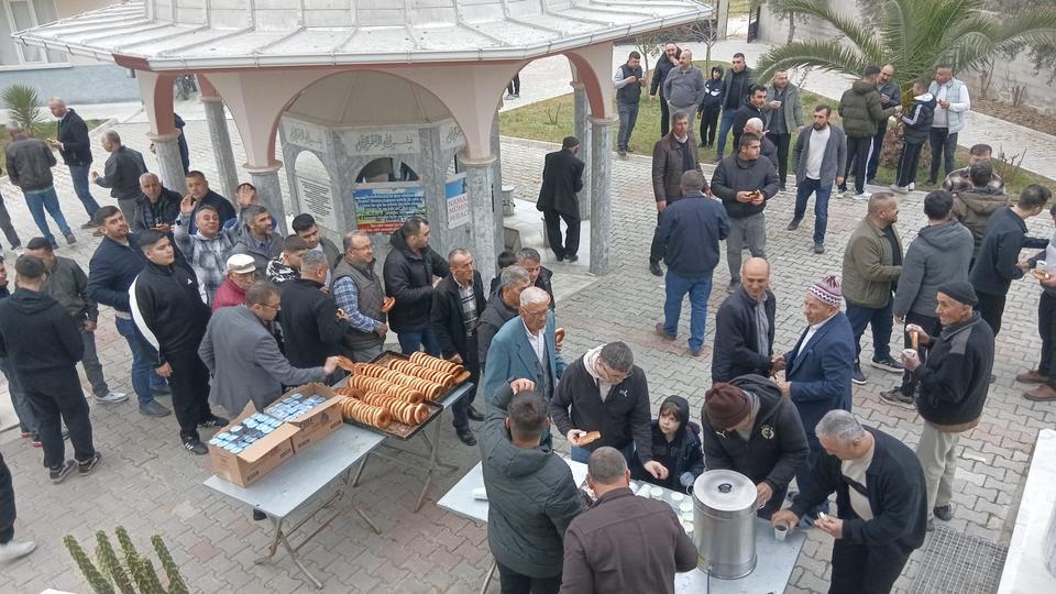 Mevlana Camii’nden bayramda örnek etkinlik
