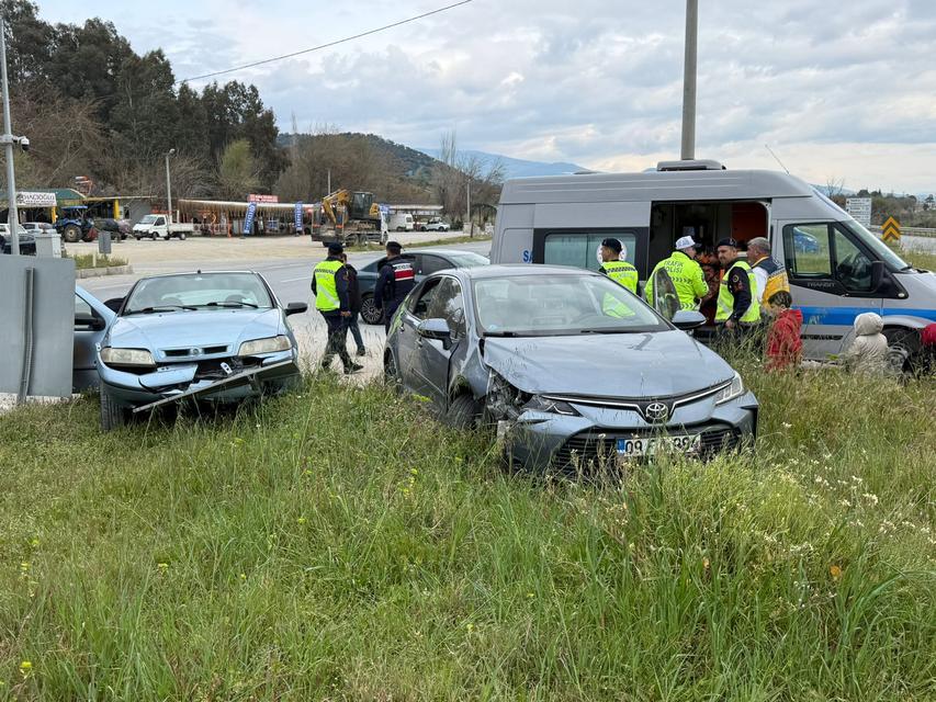 Çine'de kaza: yaralılar var