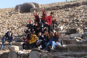 Çine Mehmet Tuncer Anadolu Lisesi öğrencileri, ara tatili fırsat bilerek Alabanda ve Alinda Antik kentlerini gezdi.