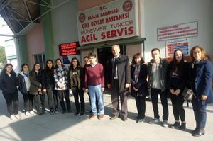 Çine Madran Anadolu Lisesi öğrencileri E-Twinning projesi “The Best Career For Me” kapsamında ziyaret ettiği kurumları gözetleyerek haklarında bilgi edindi.